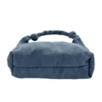 Mornarsko plava casual corduroy crossbody vrećica s zapletenom ručkom, prikazano s dna na bijeloj pozadini. Dostupne usluge prilagodbe OEM -a i ODM -a.