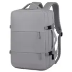 Unha elegante mochila de portátiles de viaxe de negocios impermeable con carga USB, Tuas acolchadas, fibelas laterais, e múltiples compartimentos con cremalleira.