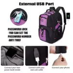 Multi-Compartment Oxford Commuter Batoh v černé a fialové je vybaven zámkem hesla a port USB, Zobrazeno nabíjení telefonu prostřednictvím externího připojení USB.