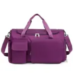 Minimālisma lielas ietilpības ceļojuma tote purpursarkanā krāsā ar rokturiem, plecu siksna, un vairākas rāvējslēdzēja/atloka priekšējās kabatas. Pielāgojams, izmantojot ODM/OEM, lai atbilstu jūsu zīmola vajadzībām.