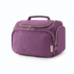 टॉप हैंडल के साथ बैंगनी रजाई बना हुआ डिजाइन में ट्रैवल कॉस्मेटिक मेकअप बैग, स्वर्ण -जिपर्स, फ्रंट और साइड डिब्बे- कस्टम ब्रांडिंग के लिए OEM ODM विकल्प उपलब्ध हैं.